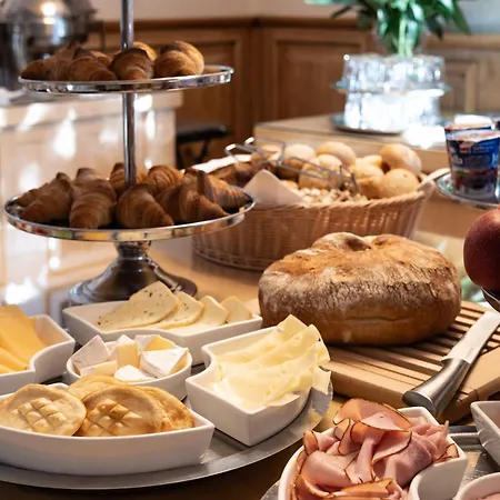 Rajka 3* 자코파네